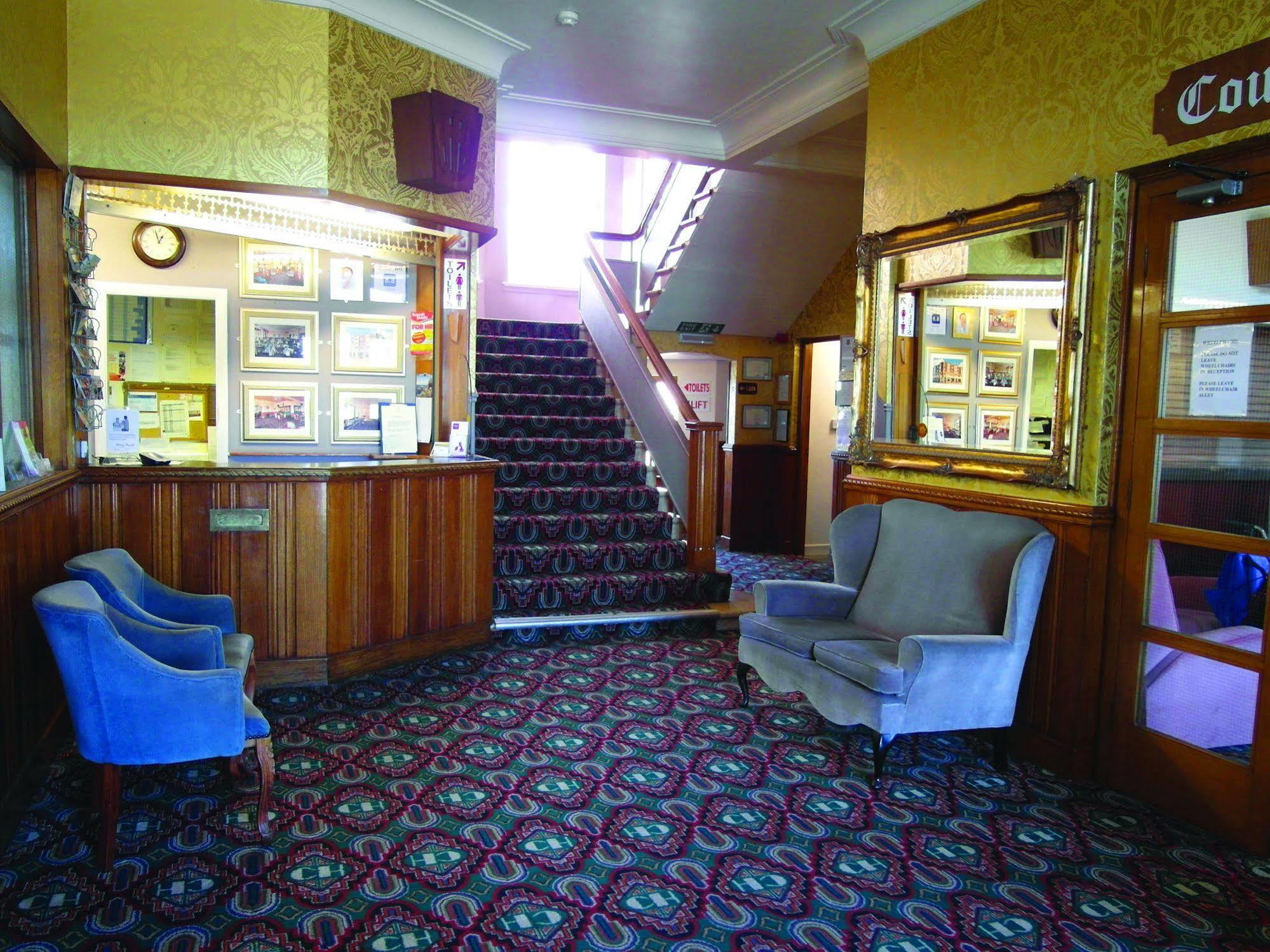 County Hotel Скегнесс Екстер'єр фото